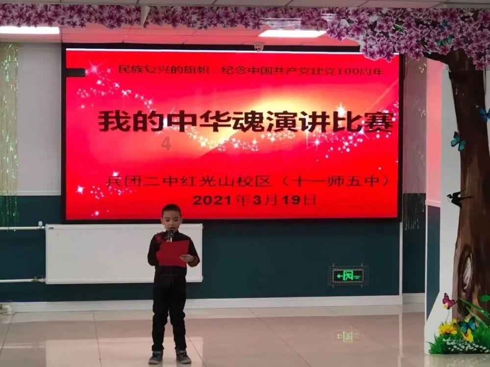 天津市举办新时代高校辅导员工作会 首批10个高校辅导员工作室获授牌